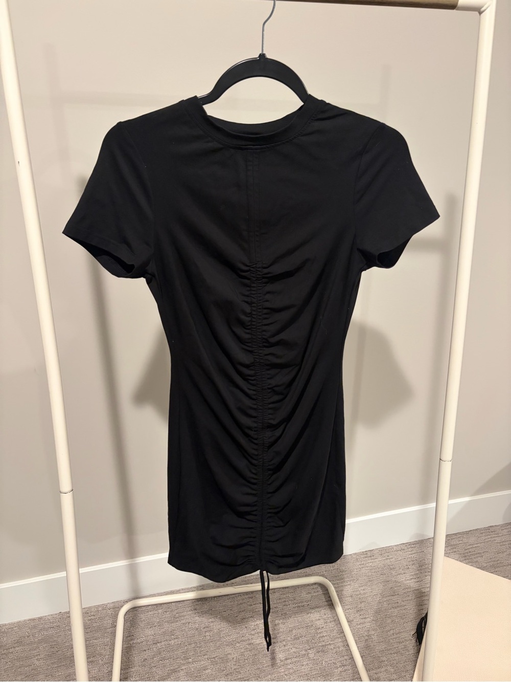 superdown Black Ruched Short Sleeve Mini Dress